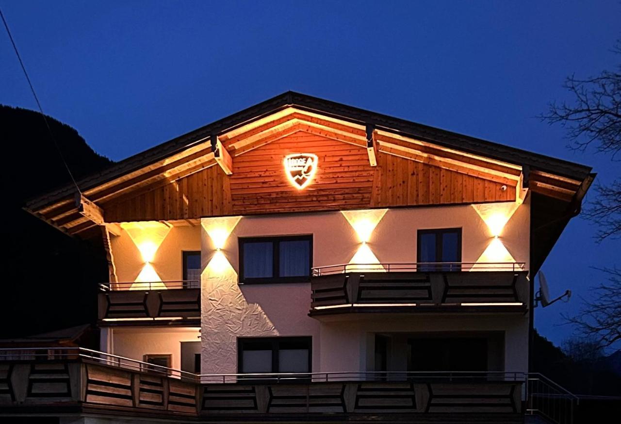 Lodge-b * Weissenbach am Lech