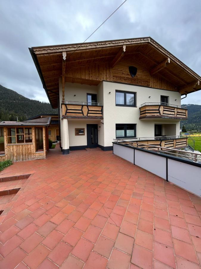 Apartment Lodge-b Weissenbach am Lech