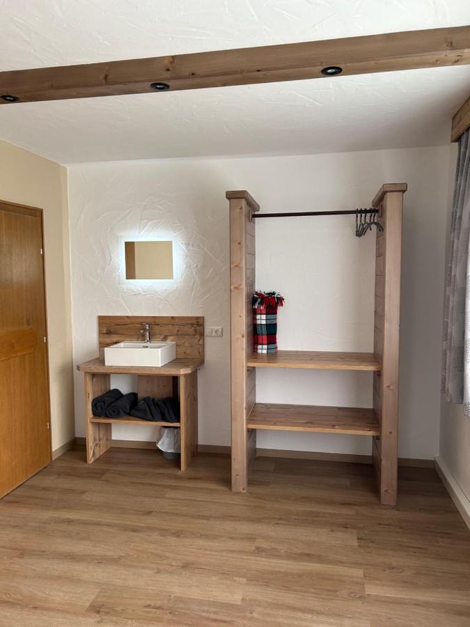 Lodge-b Apartment