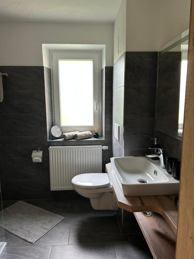 Lodge-b