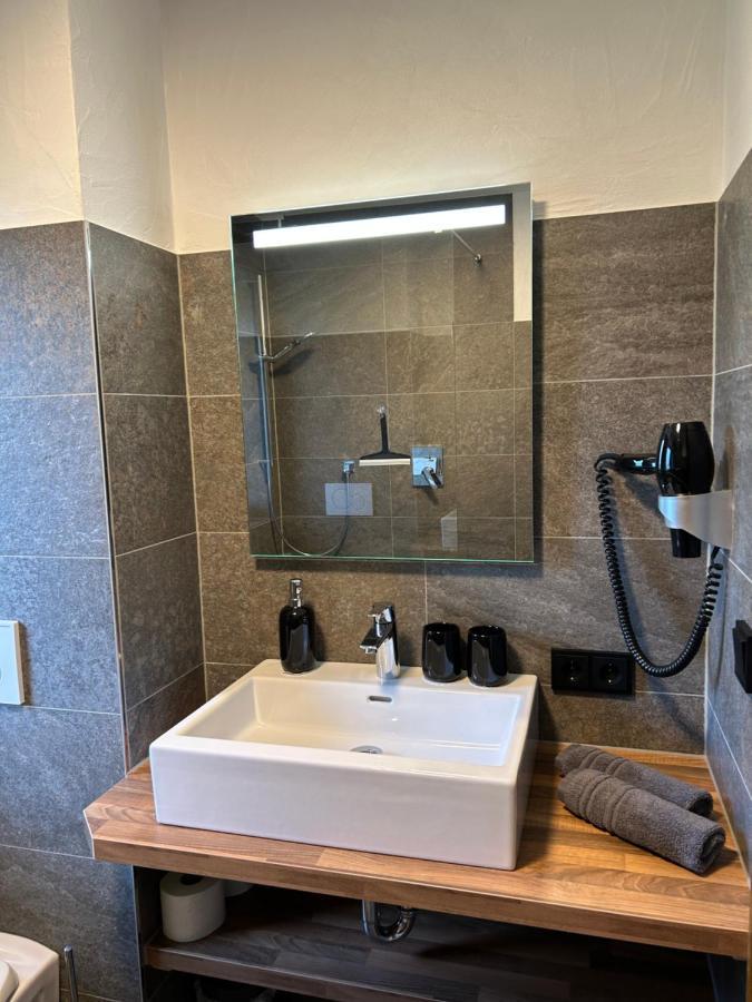 Lodge-b Apartment