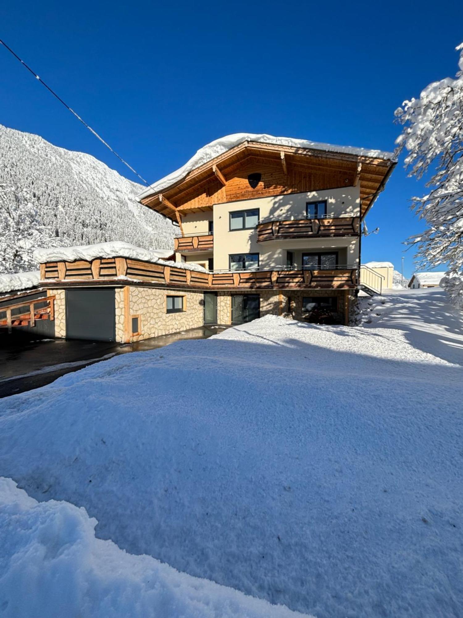 Lodge-b Apartment *