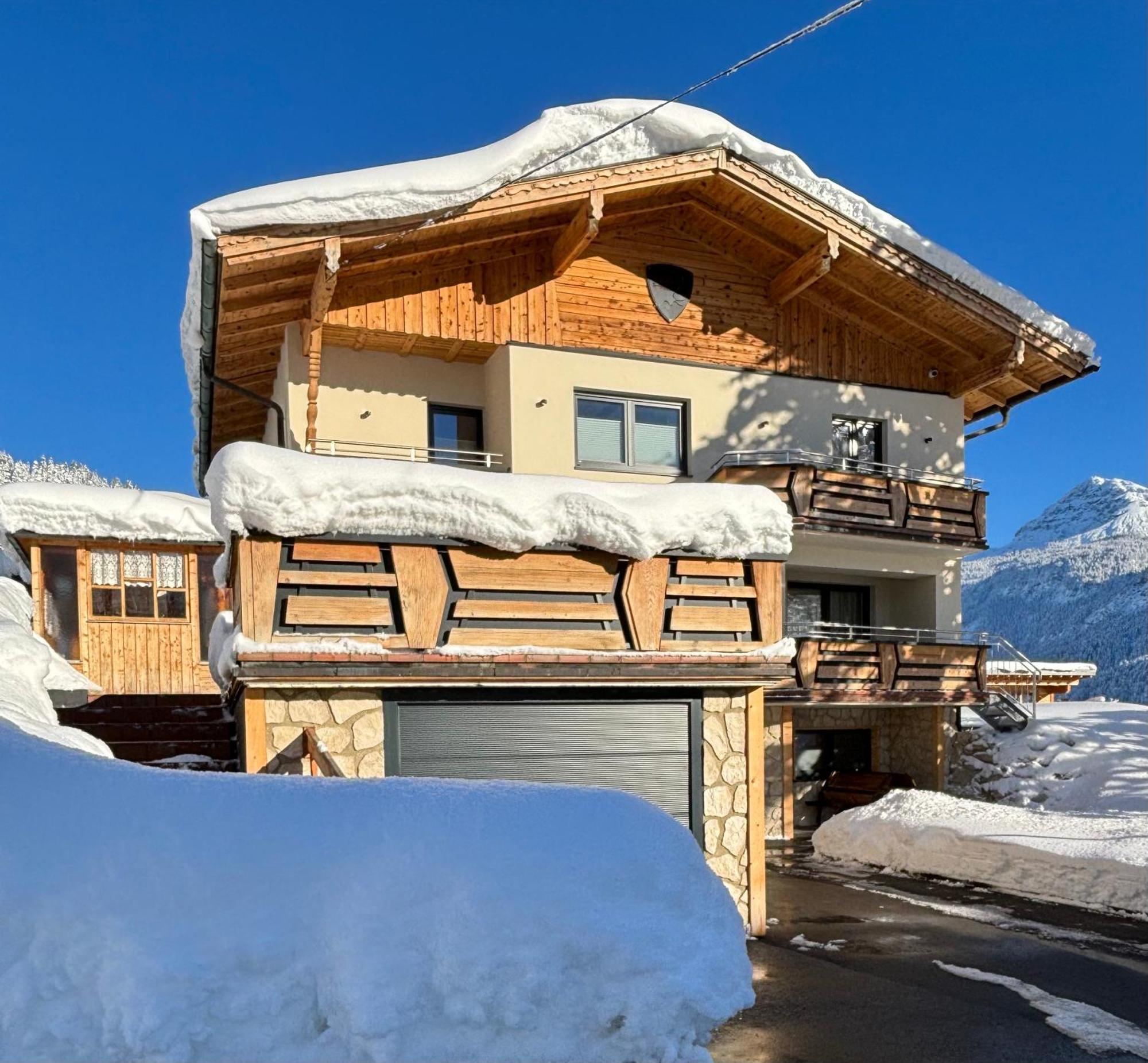 Apartment Lodge-b Weissenbach am Lech