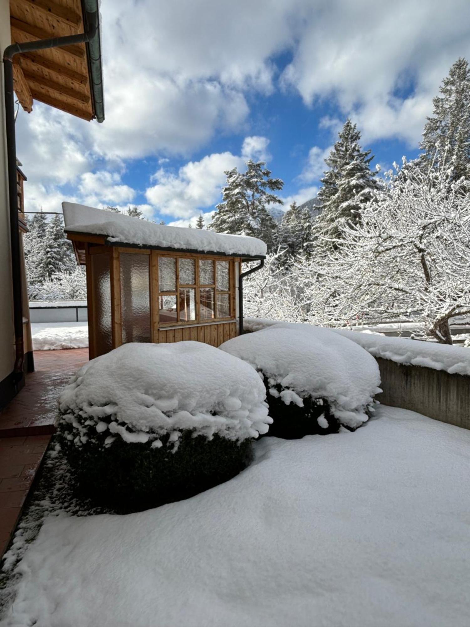 Lodge-b
